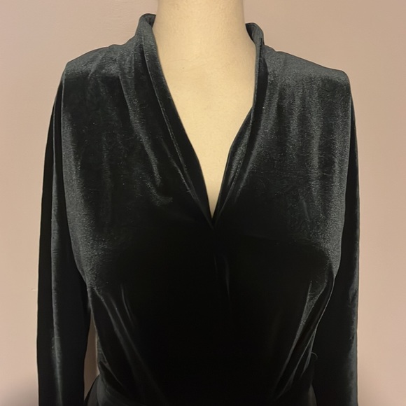 Velvety Deep Green Zara Women Dress XS - Picture 3 of 5